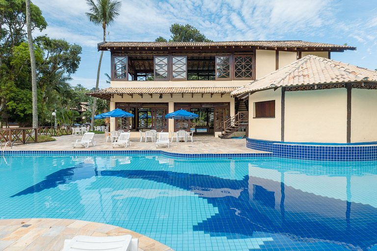 Flats de 1 e 2 dorm a 50m da Praia Maresias - Cond Lazer Com