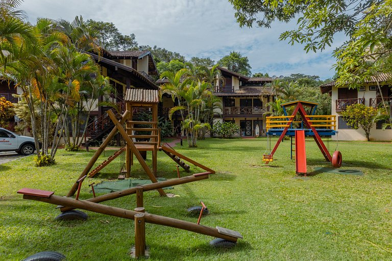 Flats de 1 e 2 dorm a 50m da Praia Maresias - Cond Lazer Com