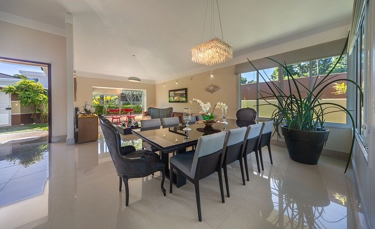 Casa Fênix alto padrão para famílias