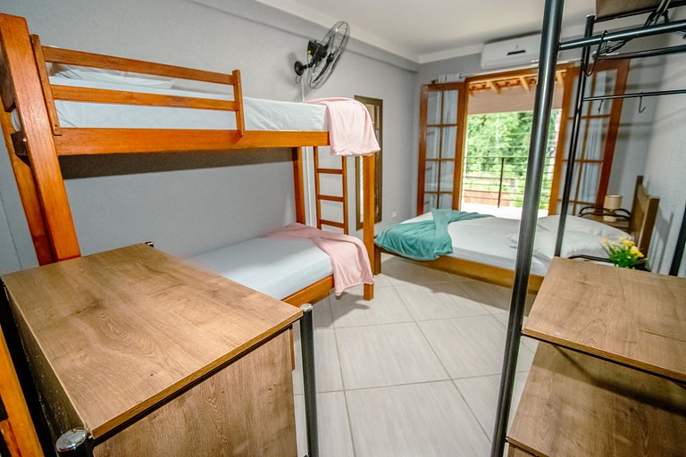 Casa 5 quartos, varanda com vista para piscina