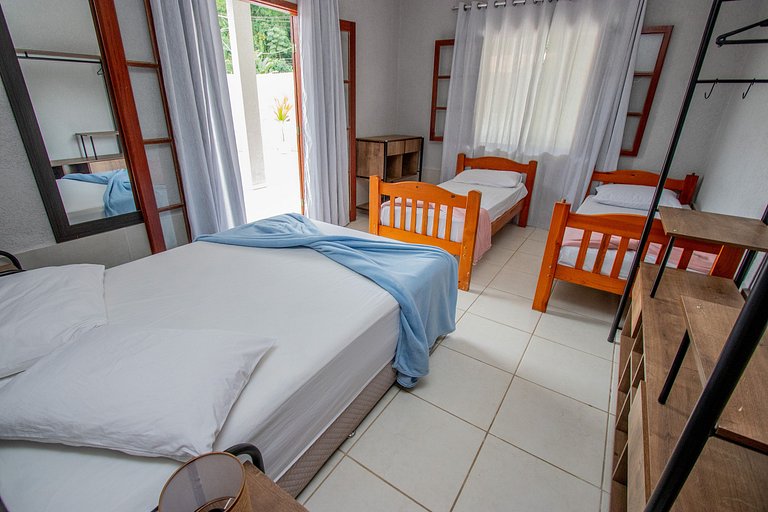 Casa 5 quartos, varanda com vista para piscina