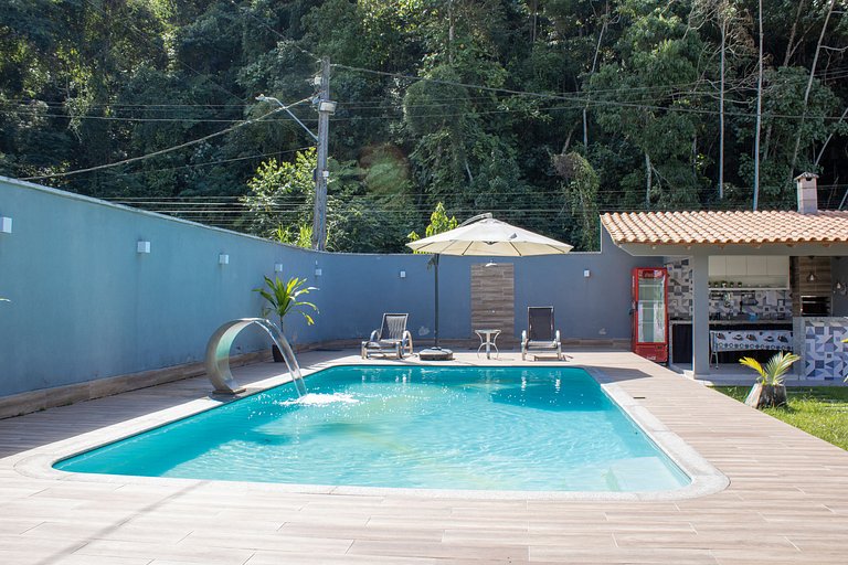 Casa 5 quartos, varanda com vista para piscina