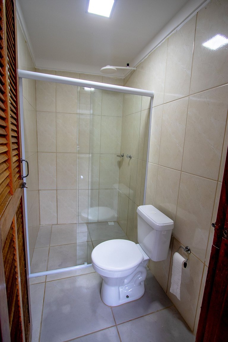 Casa 5 quartos, varanda com vista para piscina
