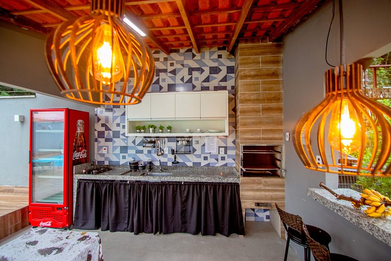 Casa 5 quartos, varanda com vista para piscina