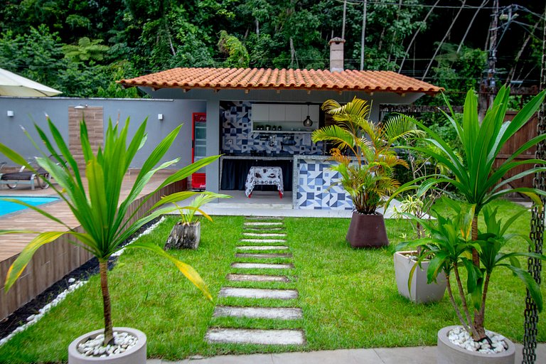 Casa 5 quartos, varanda com vista para piscina