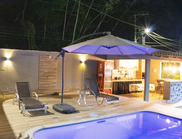 Casa 5 quartos, varanda com vista para piscina