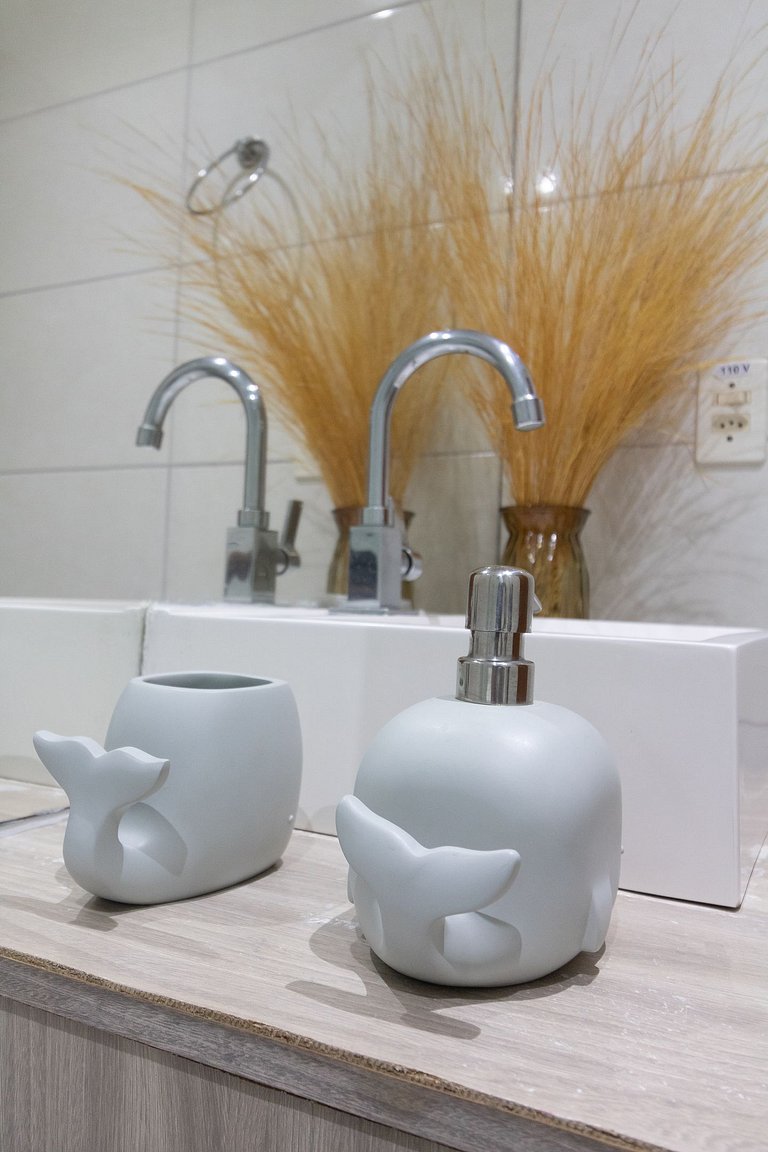 Varanda Gourmet/Pet Friendly/250m da praia/Vaga