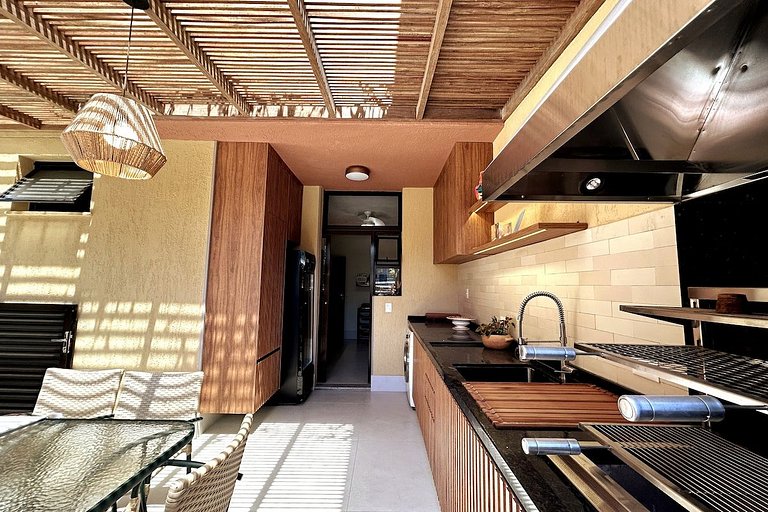 Juquey Gourmet com piscina a 250m da Praia