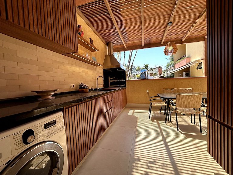 Juquey Gourmet com piscina a 250m da Praia