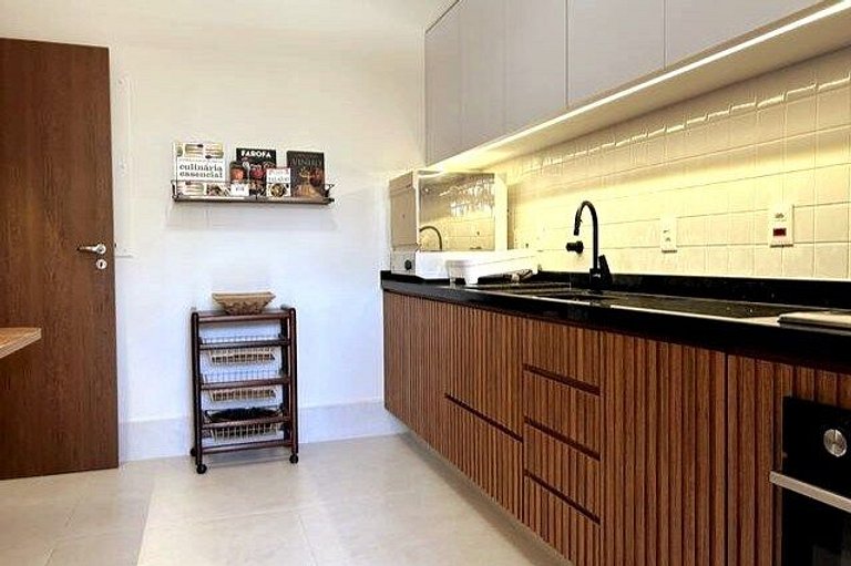 Juquey Gourmet com piscina a 250m da Praia