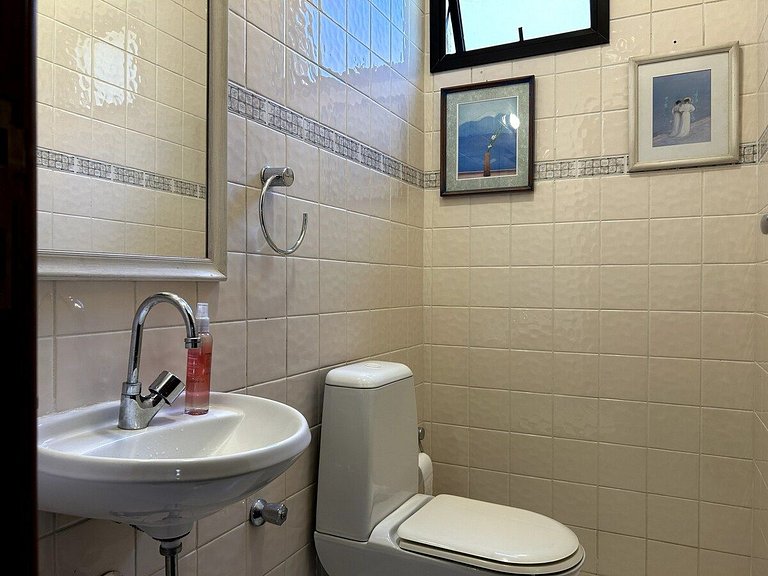 Juquey Gourmet com piscina a 250m da Praia
