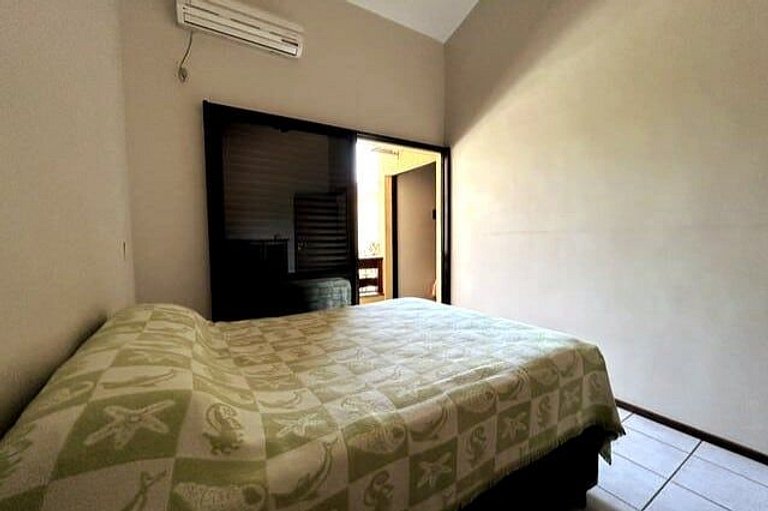 Juquey Gourmet com piscina a 250m da Praia
