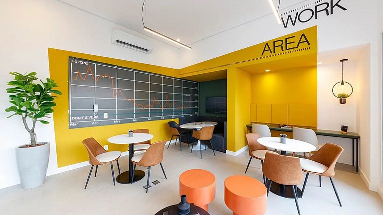 Studio novo com cozinha Gourmet e telão