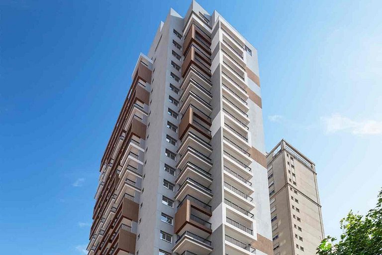 Apartamento NR com varanda, recém-reformado e pronto para ge
