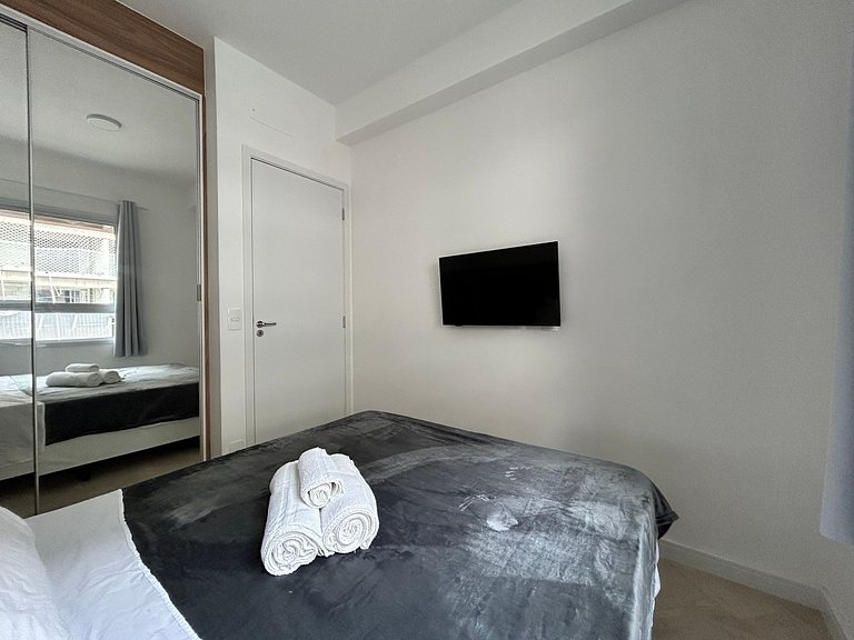 Modern 1-Bedroom Condo Close to Ibirapuera Park