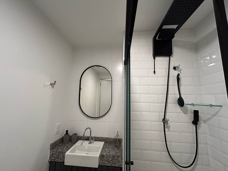 Apartamento novo e reformado 100% completo, com varanda