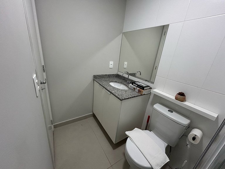 Apto com Lazer Próximo ao Metrô e Ibirapuera