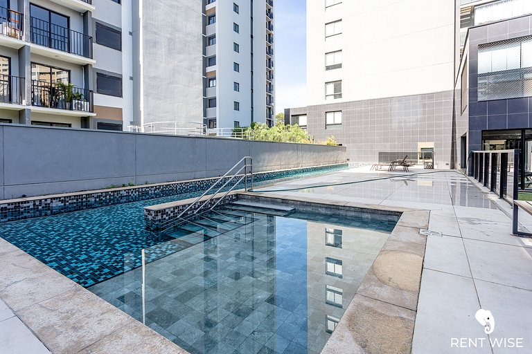 Estúdio c A/C. vaga e piscina na Vila Olimpia
