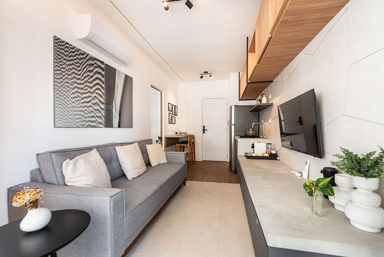 Modern 1-Bedroom Condo Close to Ibirapuera Park