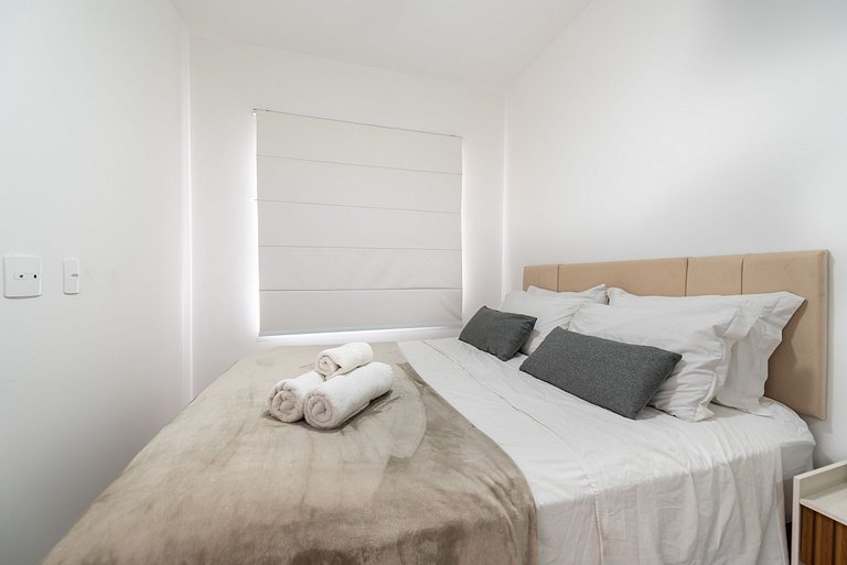 2 Dorm, varanda c/ vista e vaga - Vila Mariana