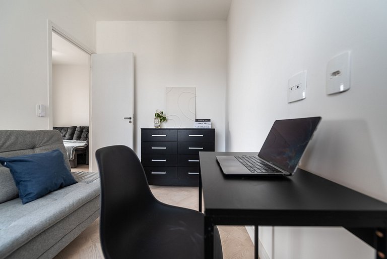 2 Dorm, varanda c/ vista e vaga - Vila Mariana