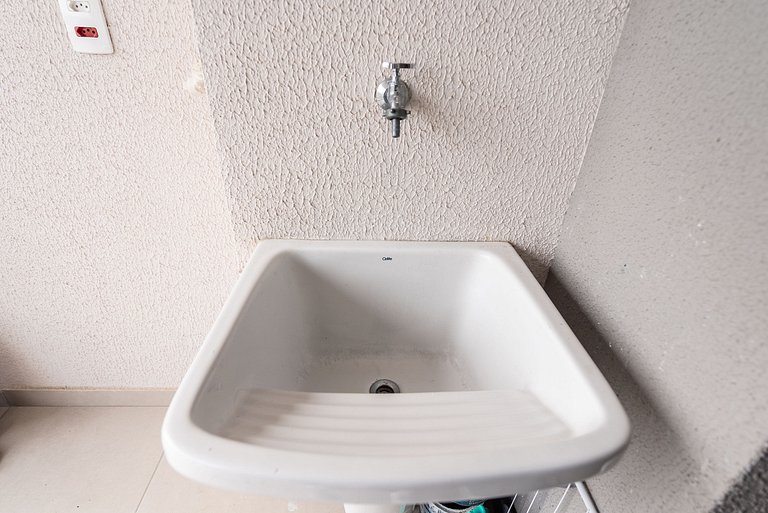 2 Dorm, varanda c/ vista e vaga - Vila Mariana