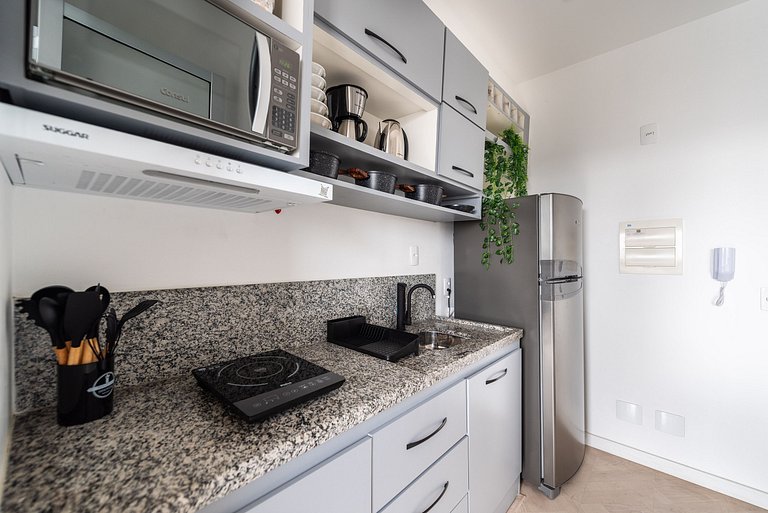 2 Dorm, varanda c/ vista e vaga - Vila Mariana