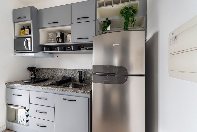 2 Dorm, varanda c/ vista e vaga - Vila Mariana