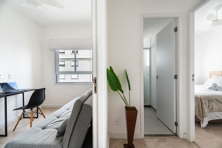 2 Dorm, varanda c/ vista e vaga - Vila Mariana