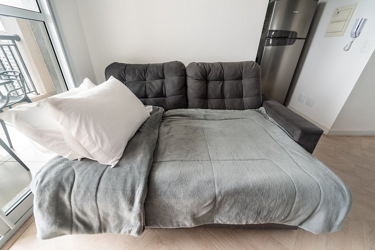 2 Dorm, varanda c/ vista e vaga - Vila Mariana