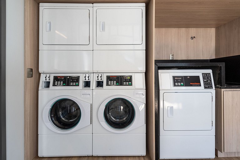 Lindo Estúdio com A/C, Excelente localização