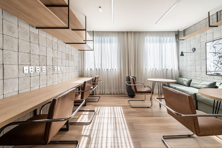 Lindo Estúdio com A/C, Excelente localização