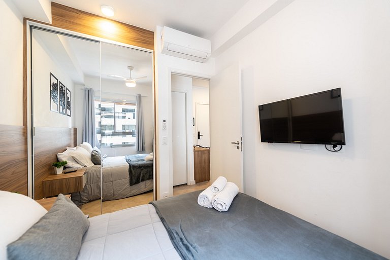 Modern 1-Bedroom Condo Close to Ibirapuera Park