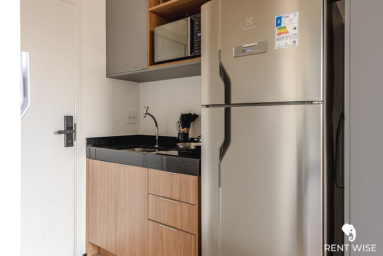 Lindo Studio Bem Localizado e Prox do Metrô