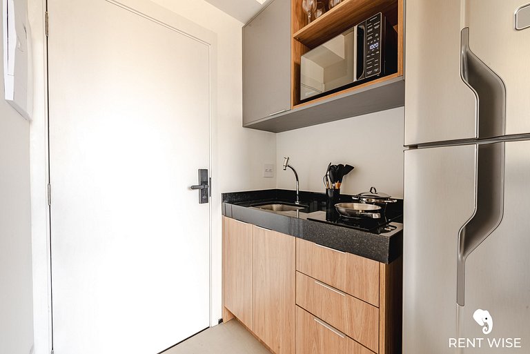 Lindo Studio Bem Localizado e Prox do Metrô