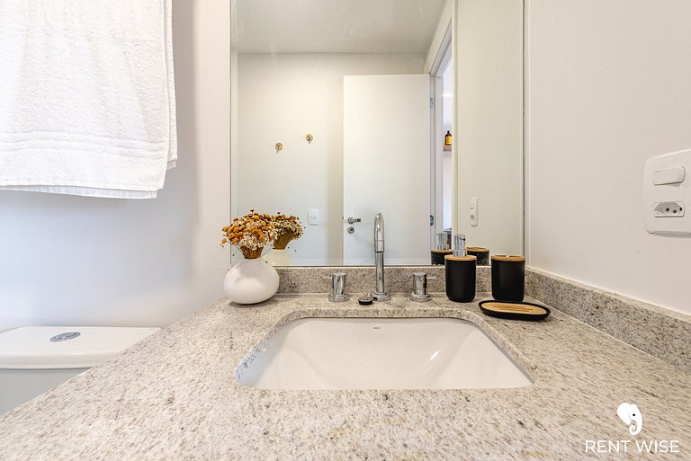 Brand New Studio Excellent Location