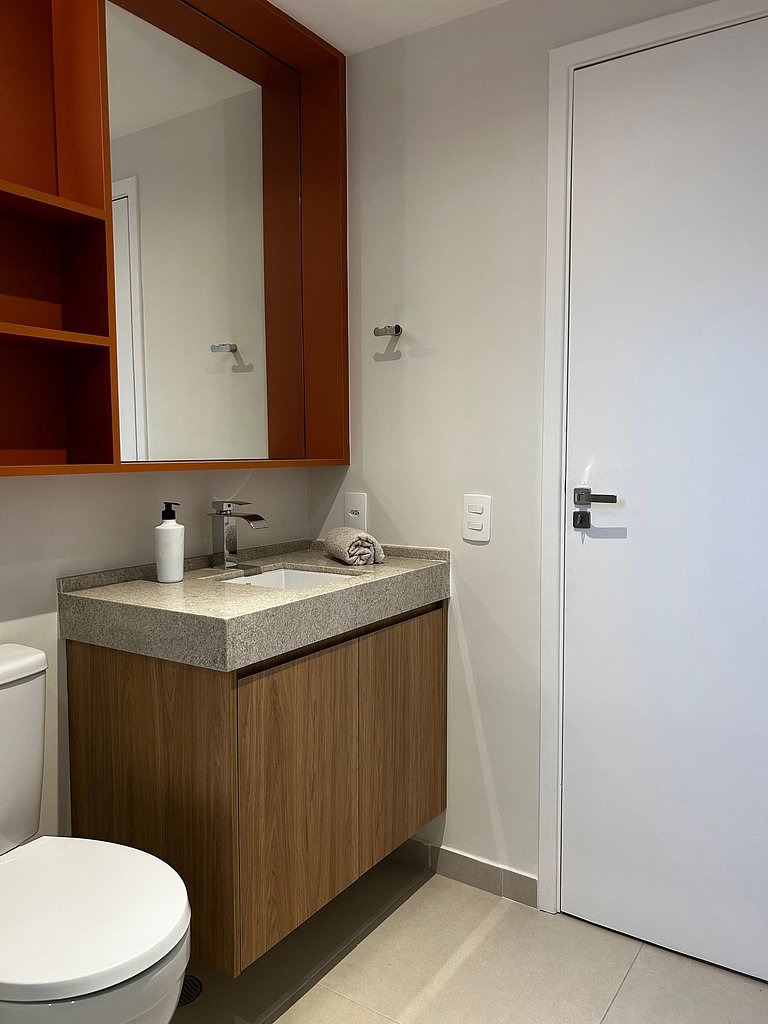 Studio novo, completo e decorado Próx. ao Metrô
