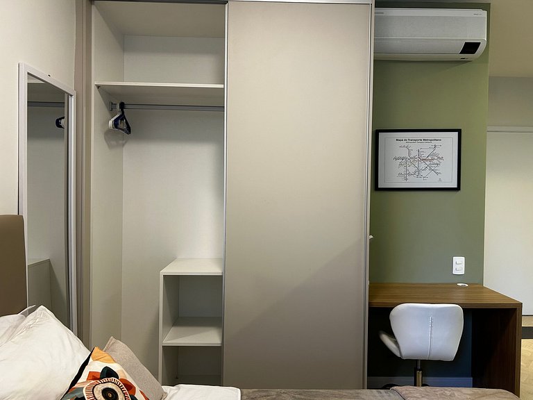 Studio novo, completo e decorado Próx. ao Metrô