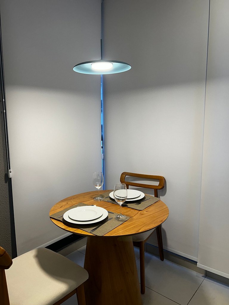Studio novo, completo e decorado Próx. ao Metrô