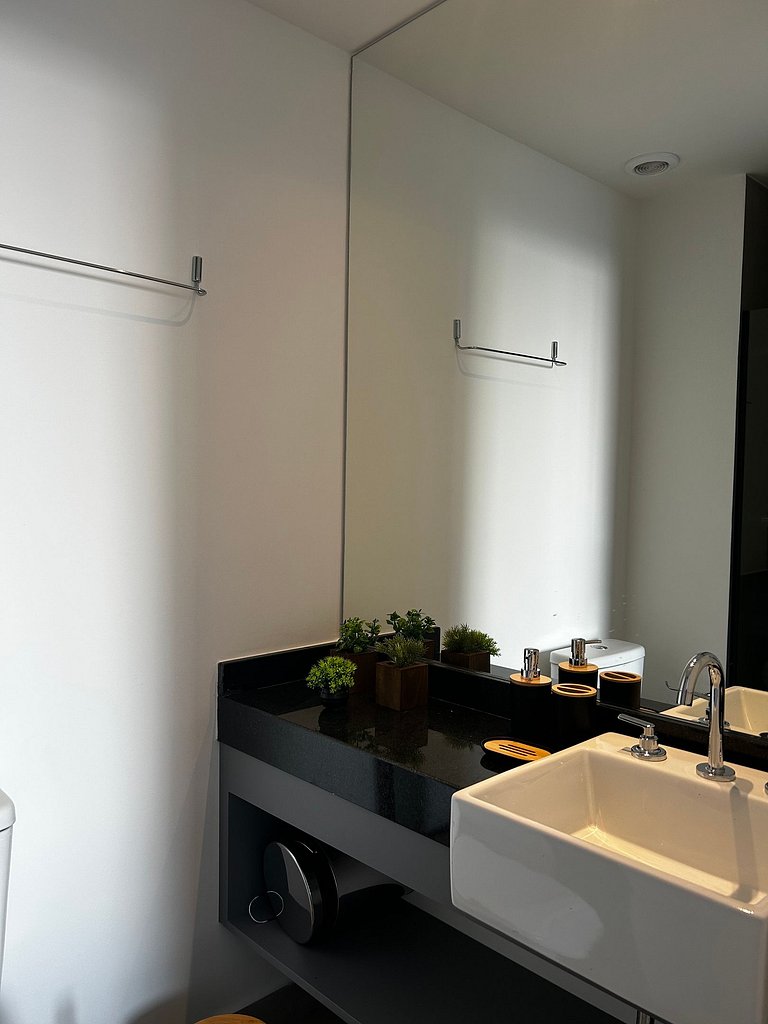 Lindo Studio Bem Localizado e Prox do Metrô