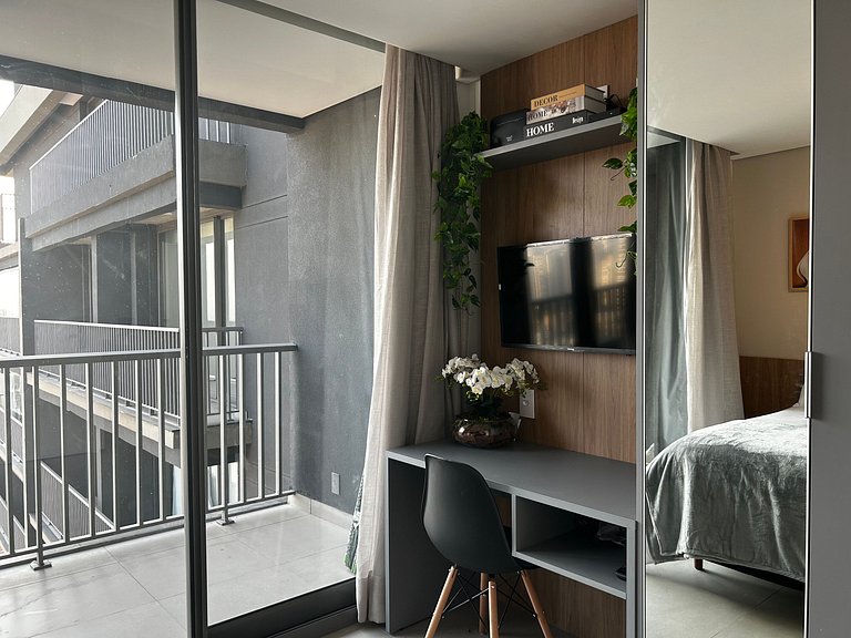 Lindo Studio Bem Localizado e Prox do Metrô