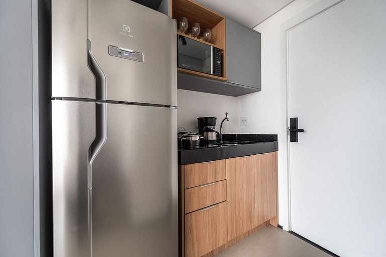 Lindo Studio Bem Localizado e Prox do Metrô