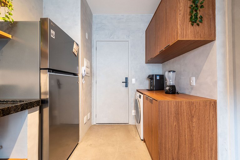 Studio novo com cozinha Gourmet e telão