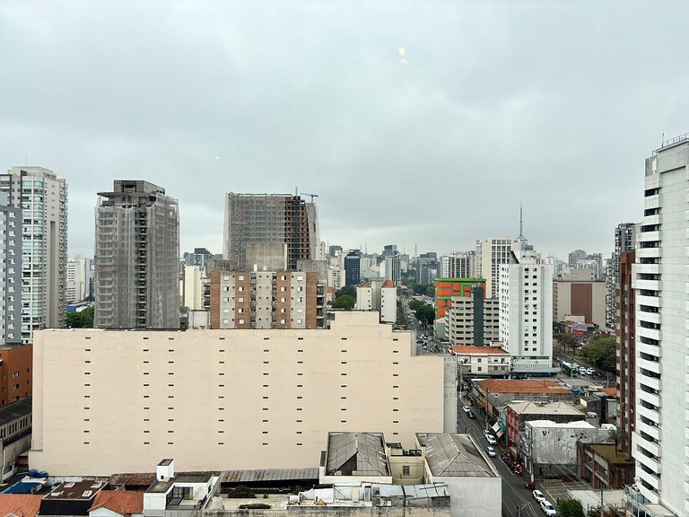 Muito Bem Localizado, Conforto Com Ar-Condicionado