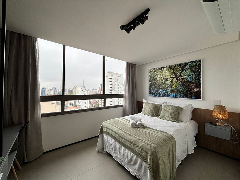Muito Bem Localizado, Conforto Com Ar-Condicionado