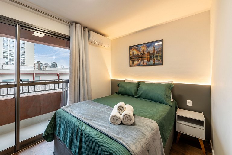 Lindo Estúdio com A/C, Excelente localização