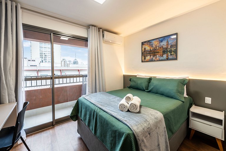 Lindo Estúdio com A/C, Excelente localização