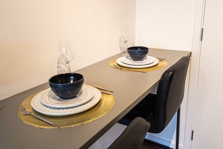 Lindo Estúdio com A/C, Excelente localização