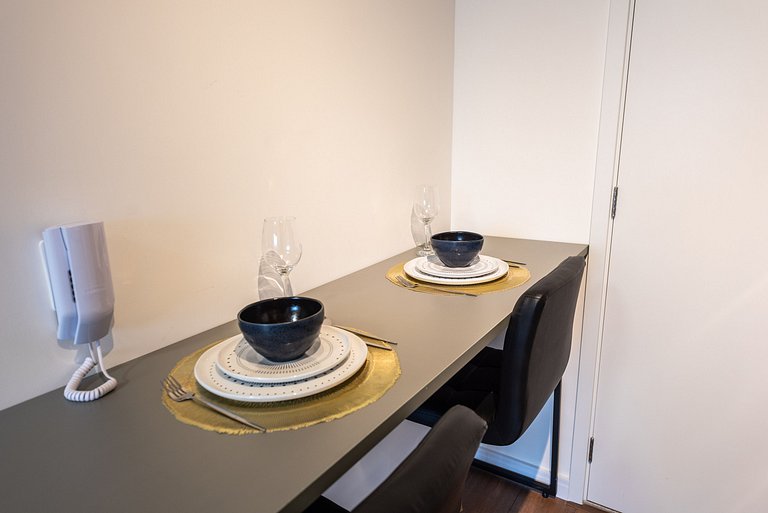 Lindo Estúdio com A/C, Excelente localização