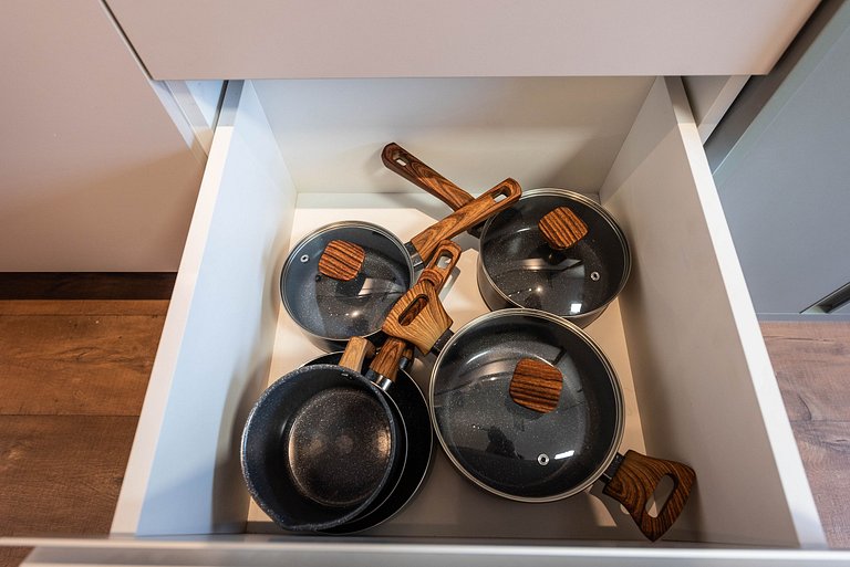 Lindo Estúdio com A/C, Excelente localização